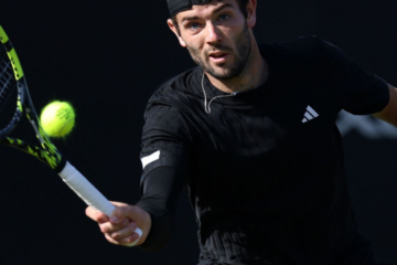 Adversário de João Fonseca em Wimbledon já venceu Alcaraz e Sinner e treinou com Federer
