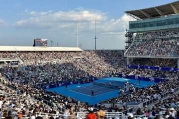 Quadra central lotada no Masters 1000 de Cincinnati, no Lindner Family Tennis Center, em Ohio