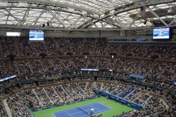 Arthur Ashe Stadium lotado durante o US Open em Nova York, palco do US Open 2026